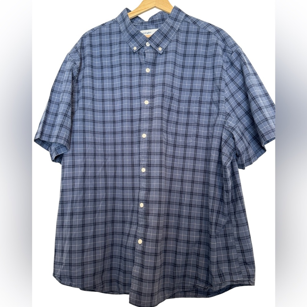 Old Navy Men's Blue Checkered Button Down Shirt